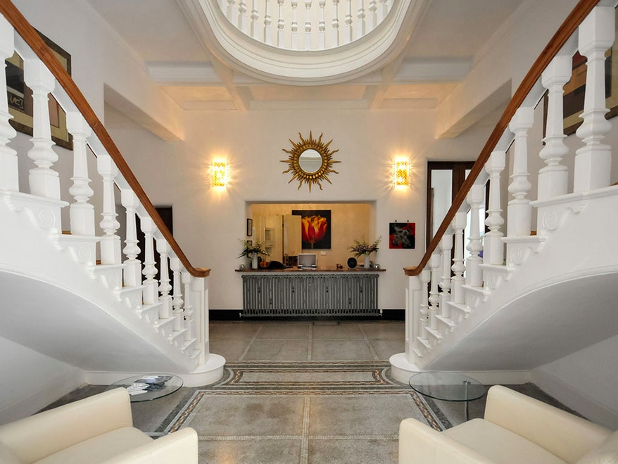 Leverhulme Hotel - The Ballroom image 6