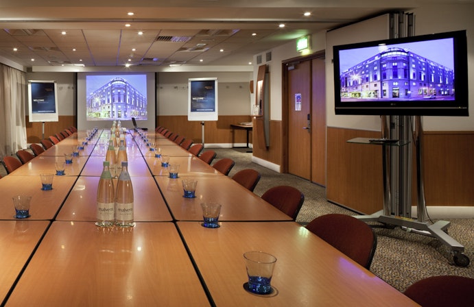 Novotel London City South - Southwark Suite  image 3