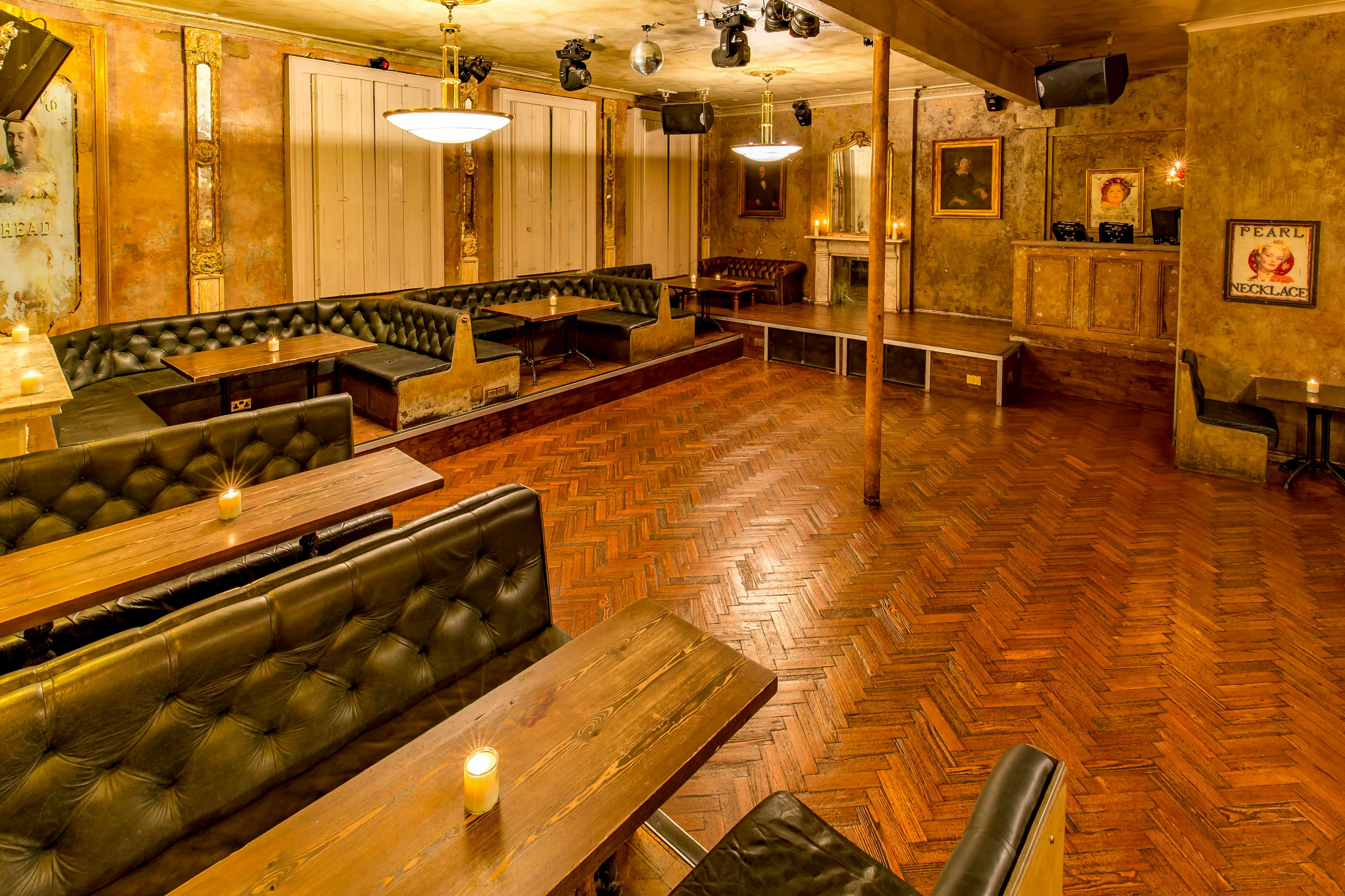 The Old Queen's Head - Function Room  image 6