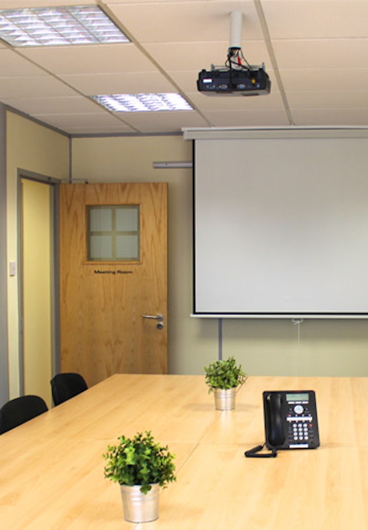 Devonshire House Business Centre - Meeting Room image 1