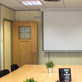 Devonshire House Business Centre - Board Room image 2