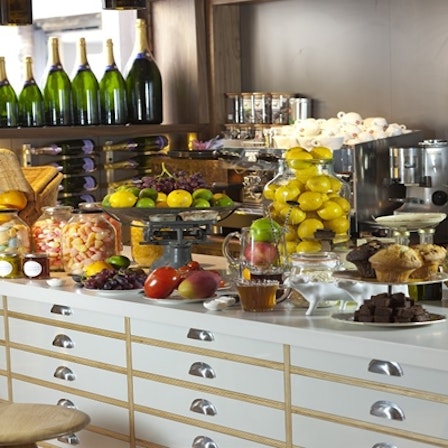The Anthologist - The Deli image 3