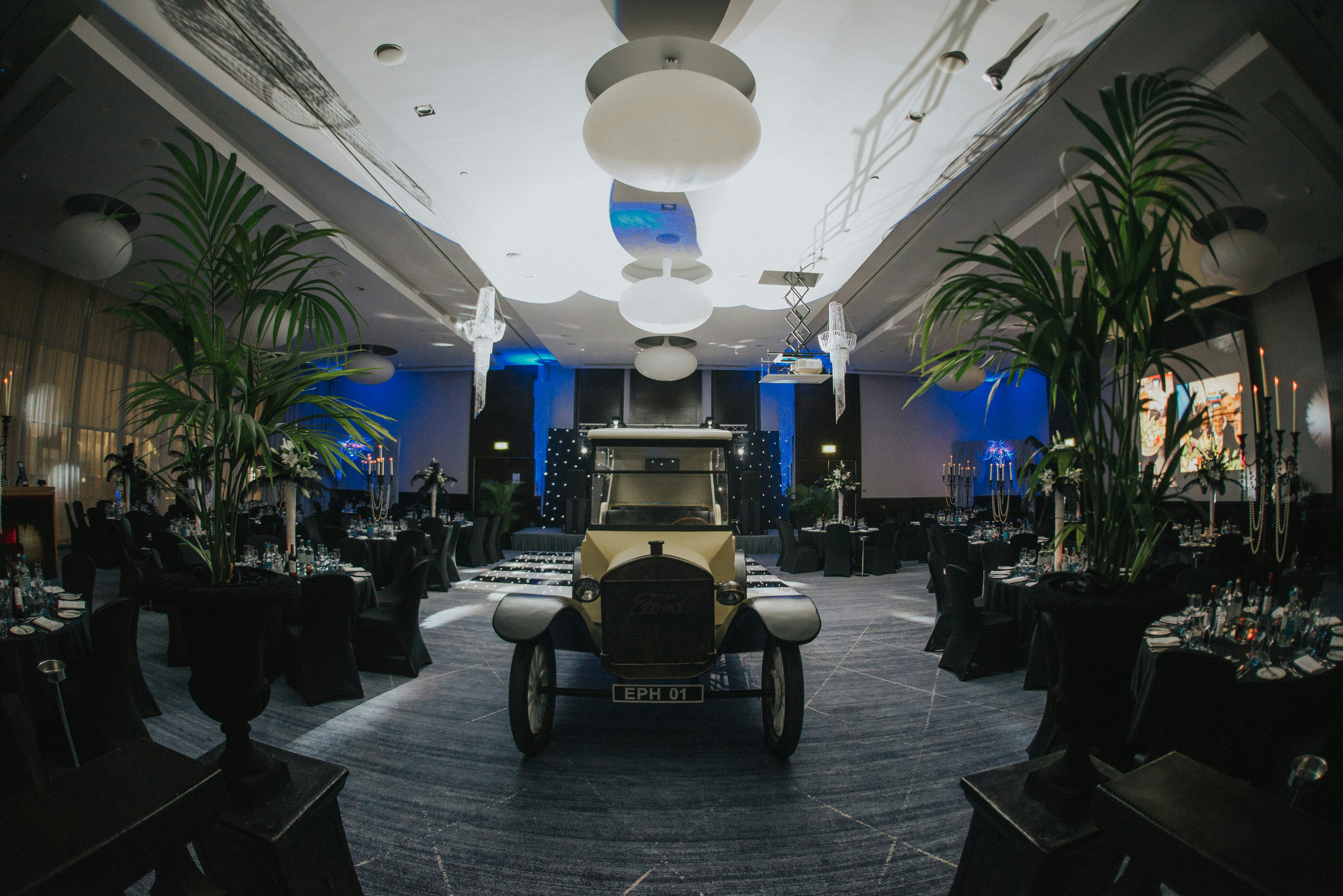 Hilton London Tower Bridge - Tower Suite image 5