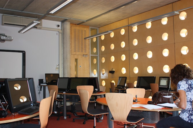 Camden City Learning Centre - Training Room image 3
