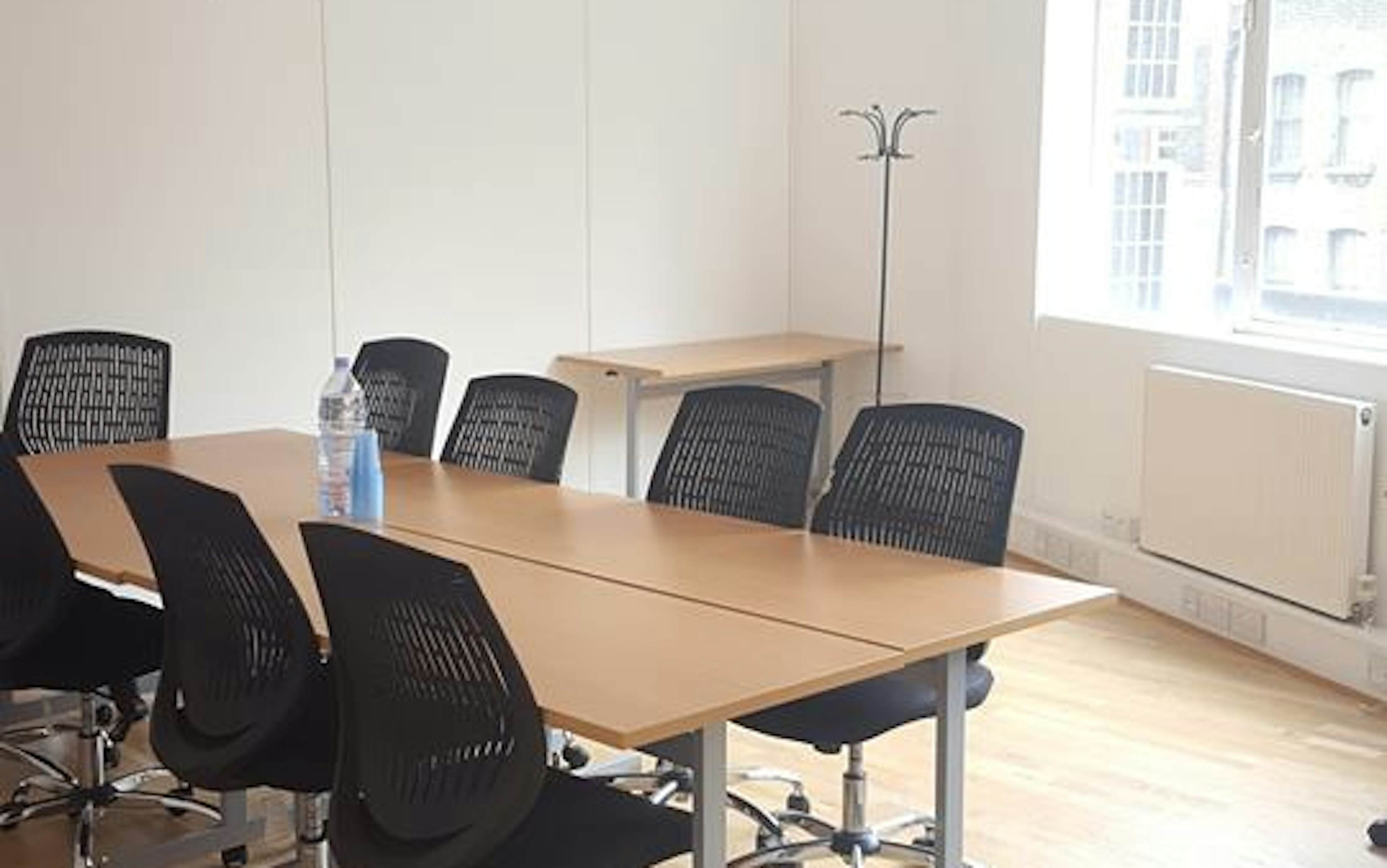 The Training Room Hire Company - Conference / Meeting Room (Medium) image 1