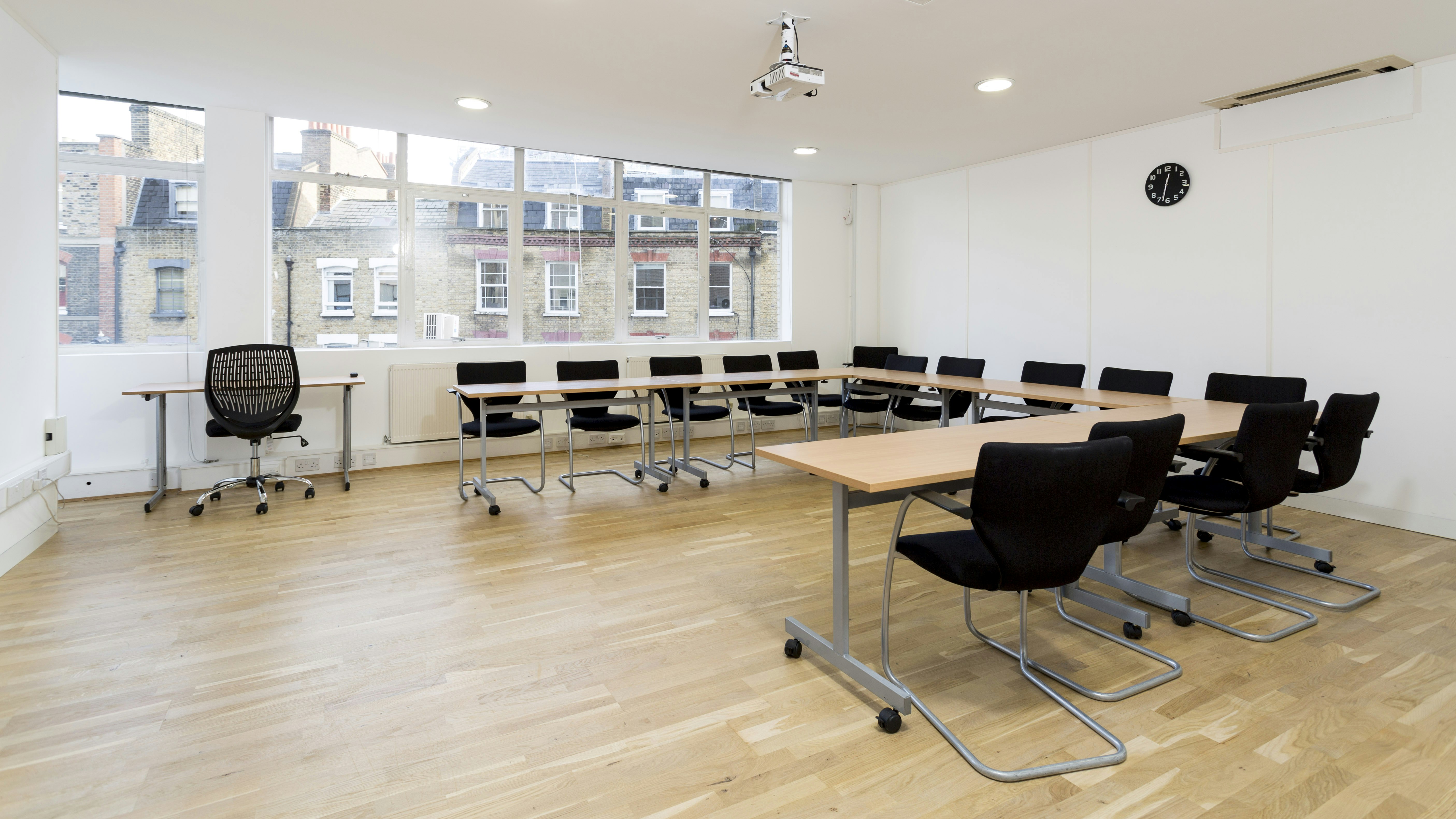 Meeting Rooms in North London - The Training Room Hire Company - Business in Conference / Meeting Room (Large) - Banner