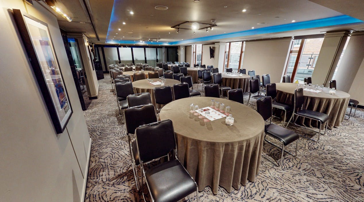 Crown Suite | Leonardo Royal Hotel London City