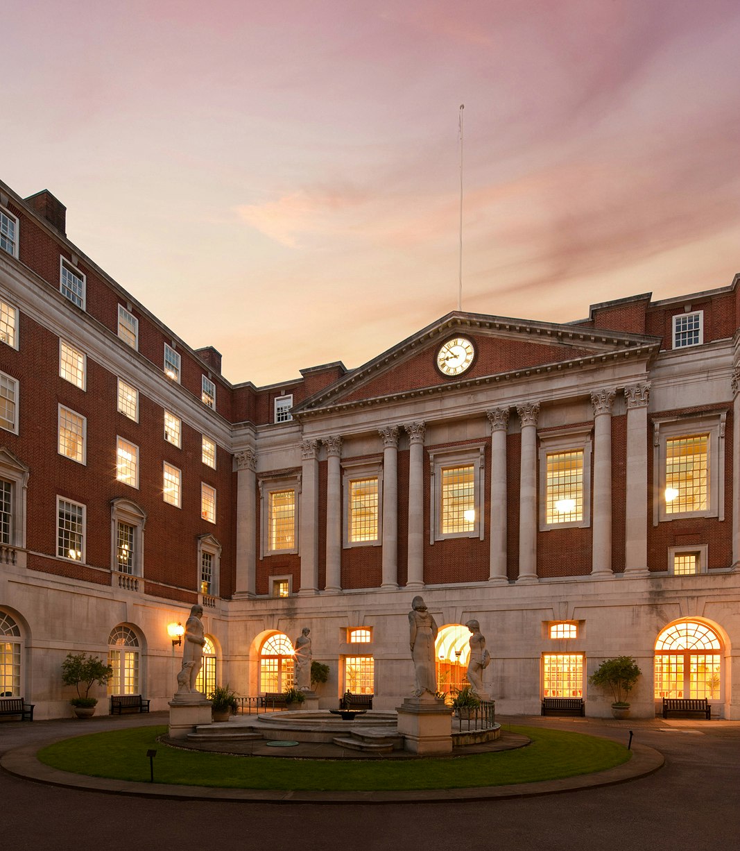 BMA House - The Courtyard image 6