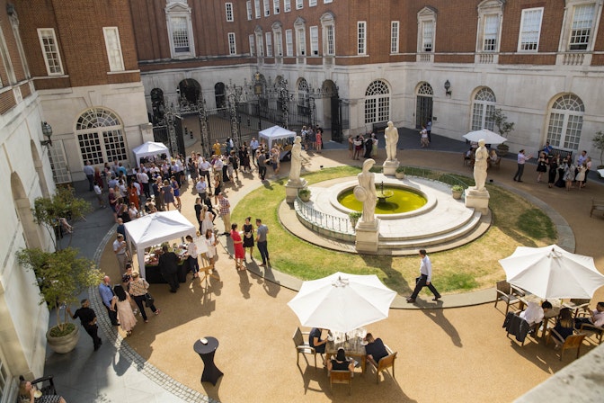 BMA House - The Courtyard image 2