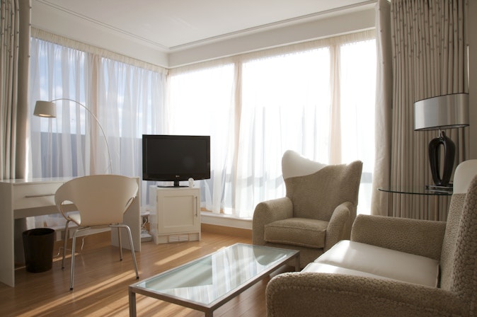 The Bermondsey Square Hotel - Lily Loft Suite image 3