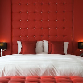 The Bermondsey Square Hotel - Ruby Loft Suite image 2