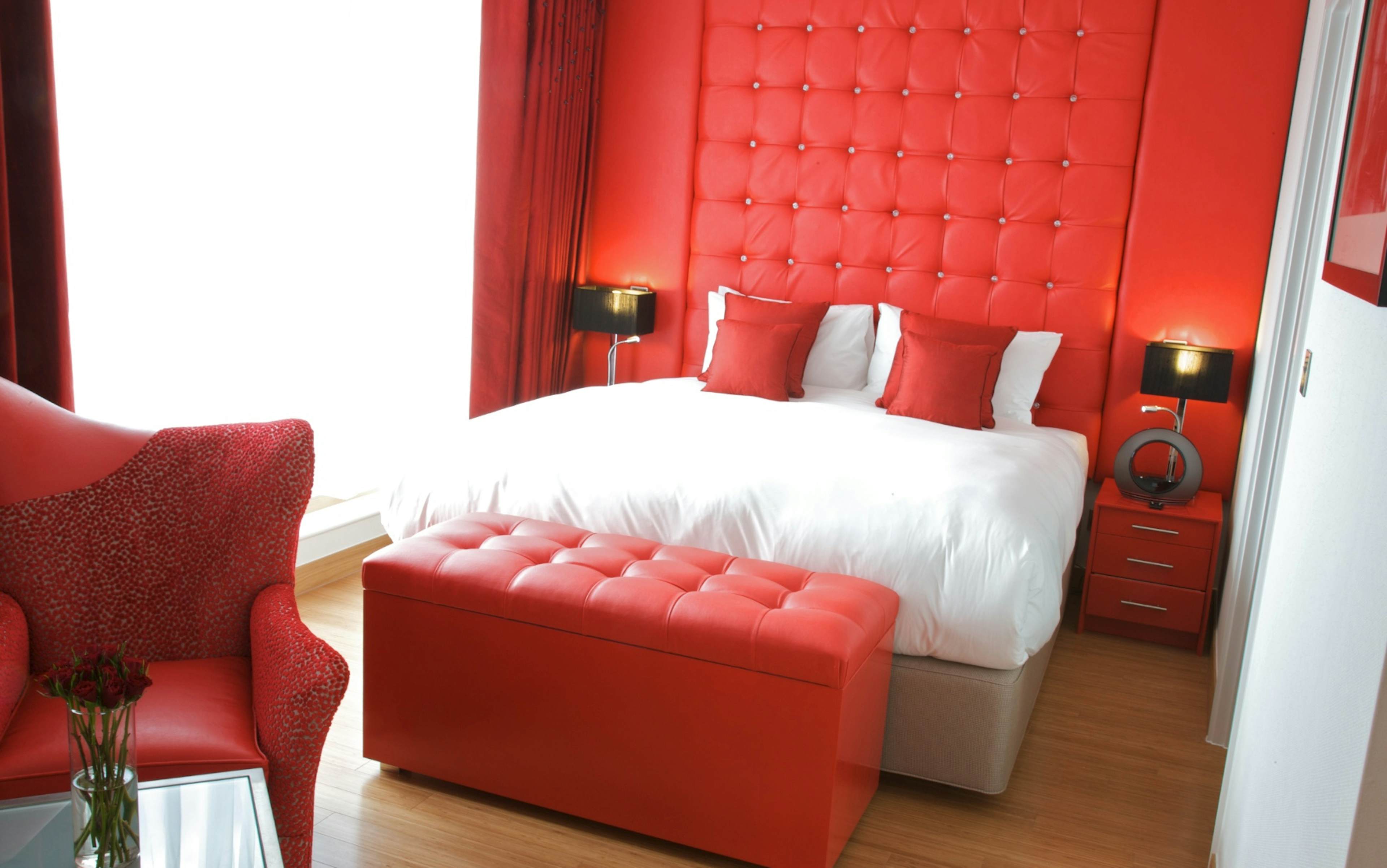 The Bermondsey Square Hotel - Ruby Loft Suite image 1