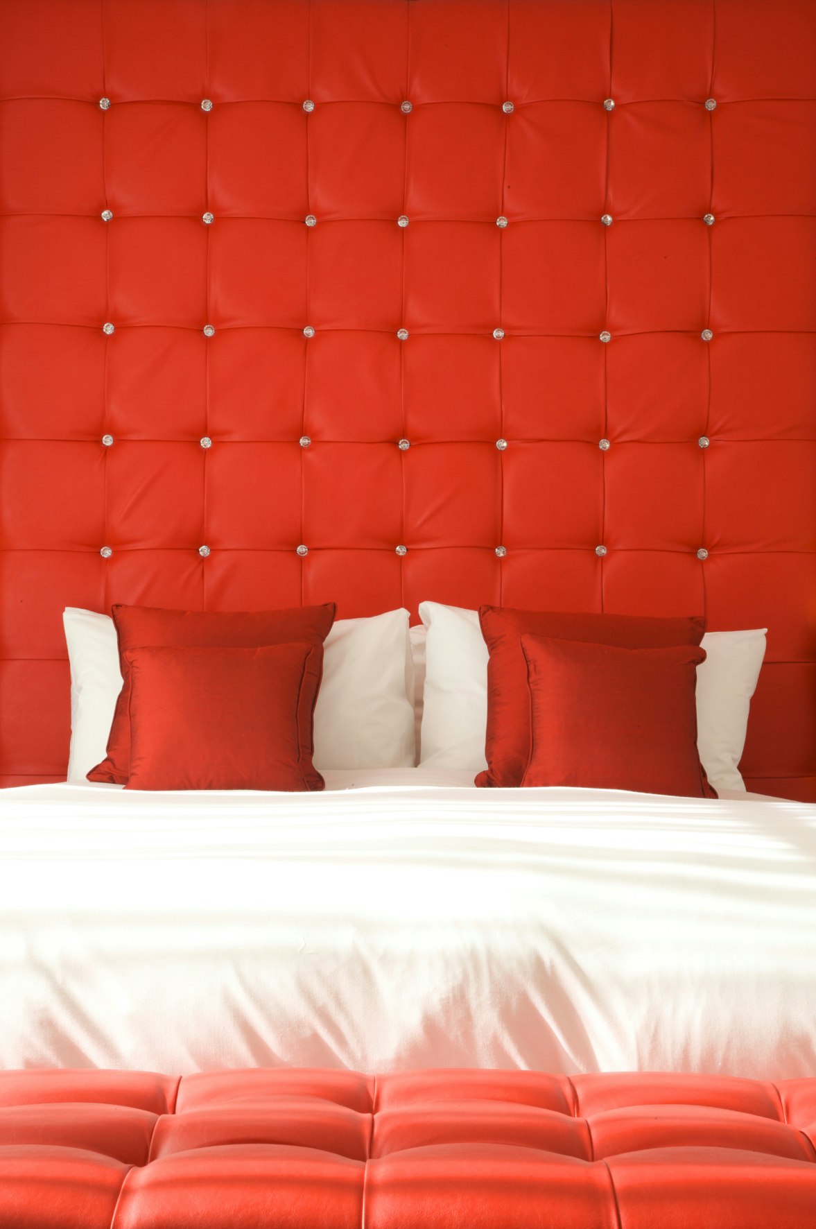 The Bermondsey Square Hotel - Ruby Loft Suite image 4