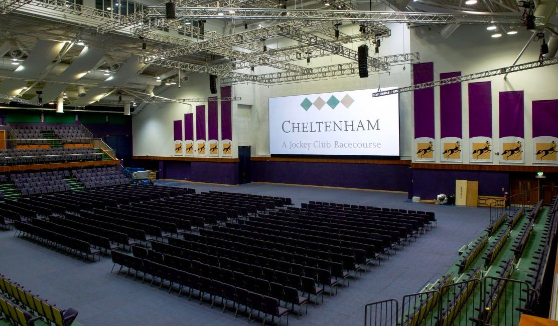 Cheltenham Racecourse - image 1