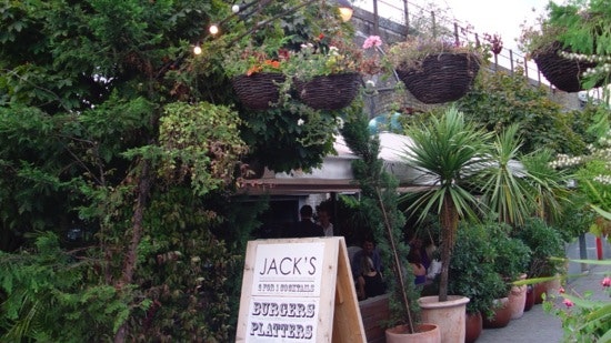 Beer Gardens Venues in London - Jack's Bar
