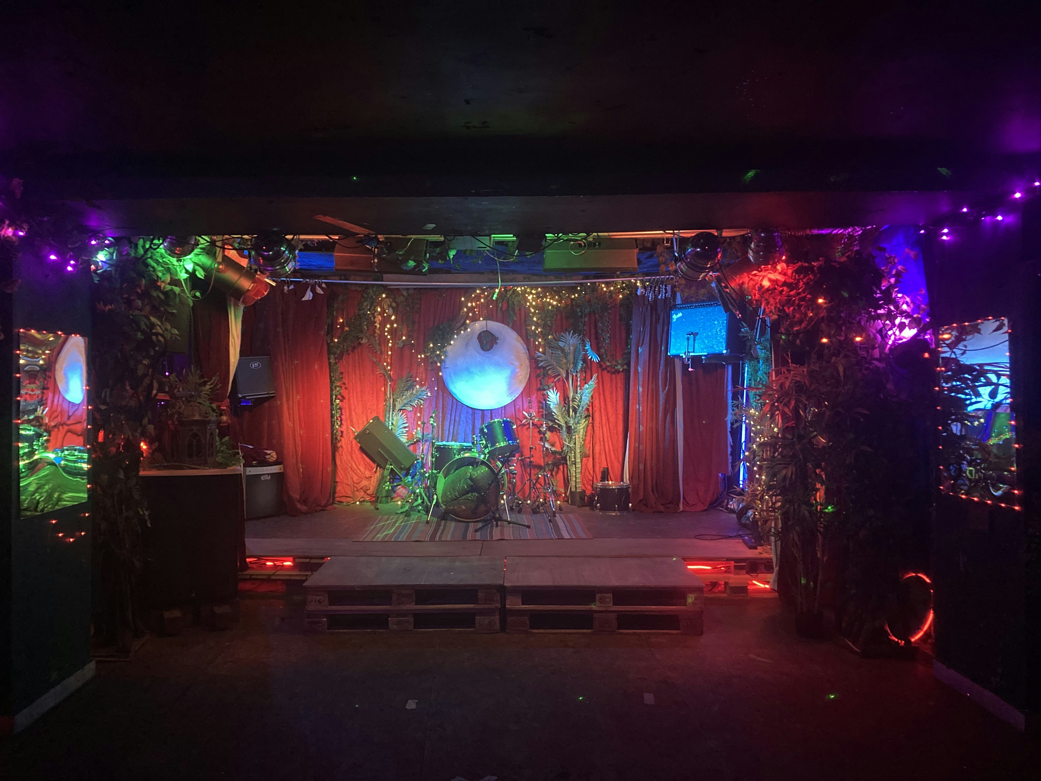 Folklore - Whole Venue image 4