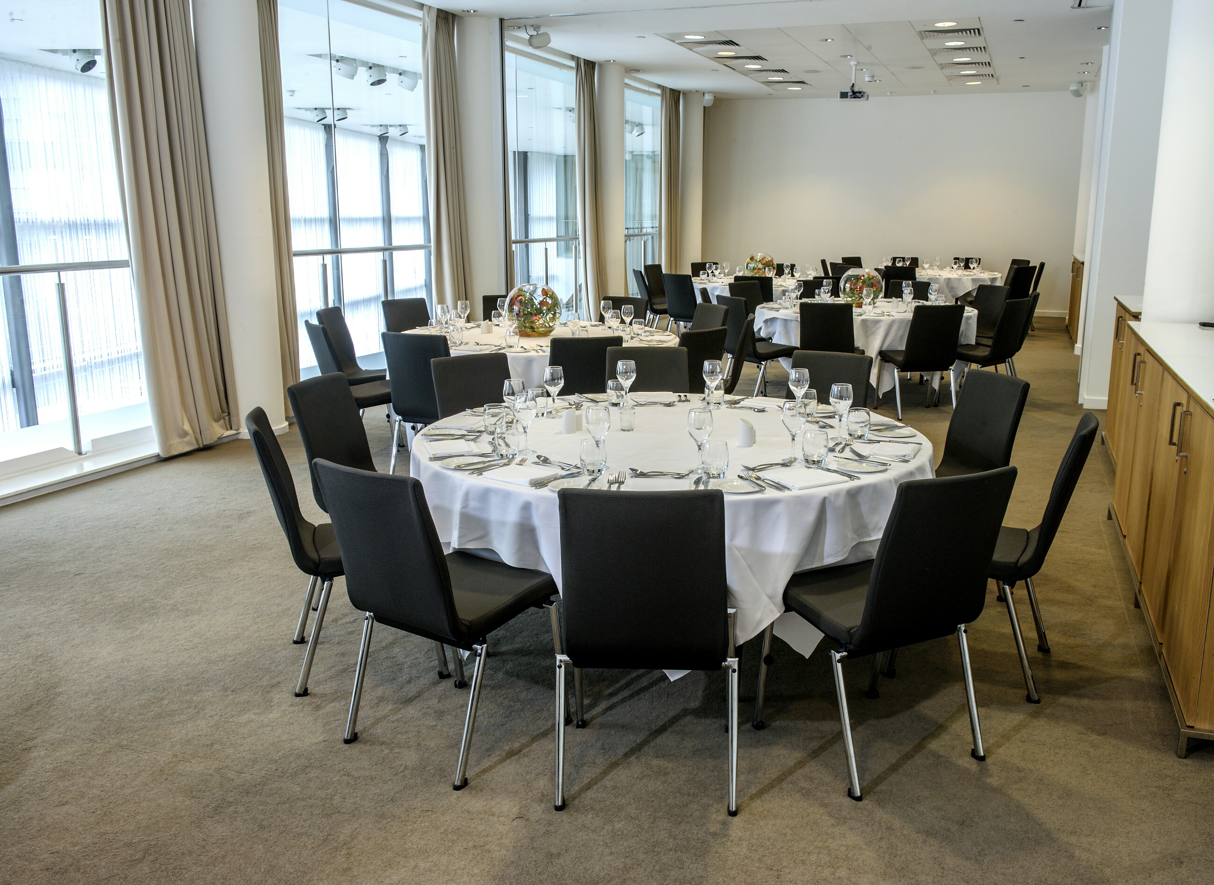 Gala Dinner Venues in Manchester - DoubleTree by Hilton Manchester