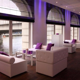 Glaziers Hall - The River Room image 6