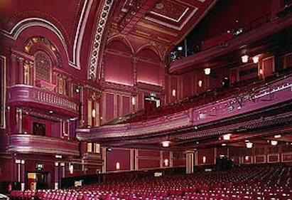 Arts - Dominion Theatre 