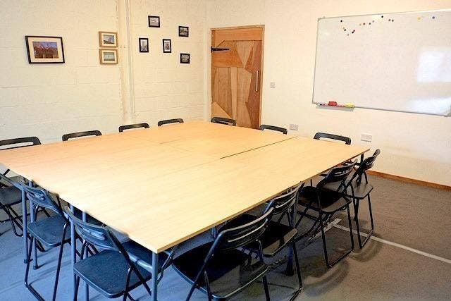 Centrala Space  - meeting  room  image 2