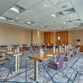 Crowne Plaza Reading East - Frogmore Suite image 3
