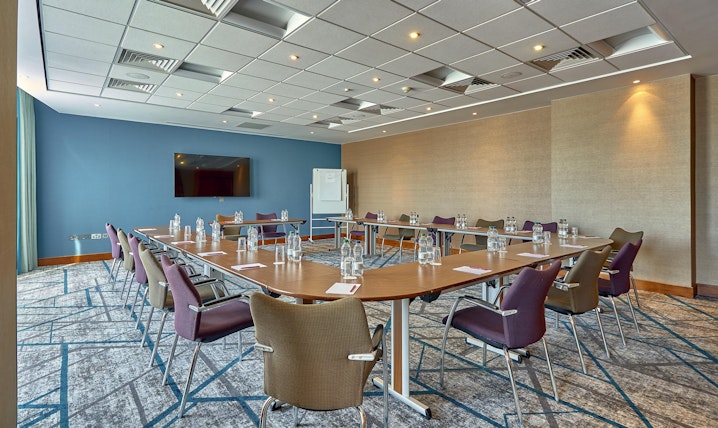 Crowne Plaza Reading East - Frogmore Suite image 1