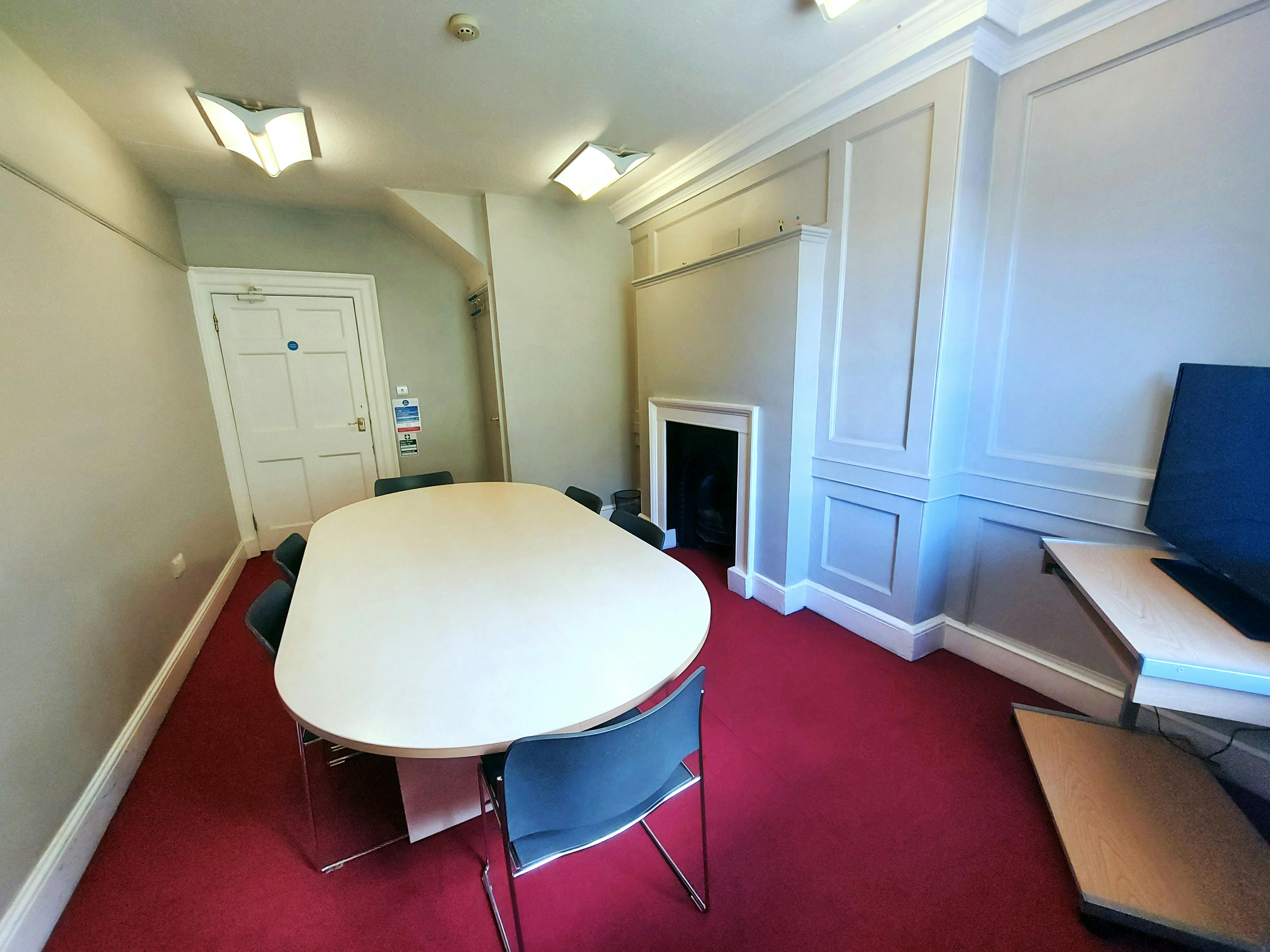 Pushkin House - image 1