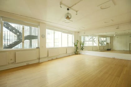 Film and Photo - London Rehearsal Space - Liverpool Street / Moorgate
