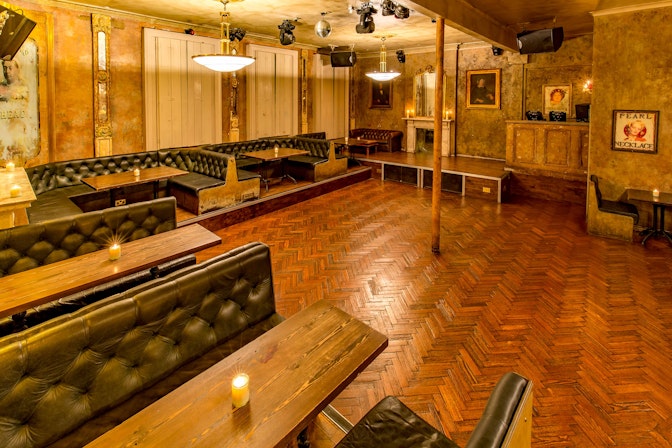 The Old Queen's Head - Function Room  image 2