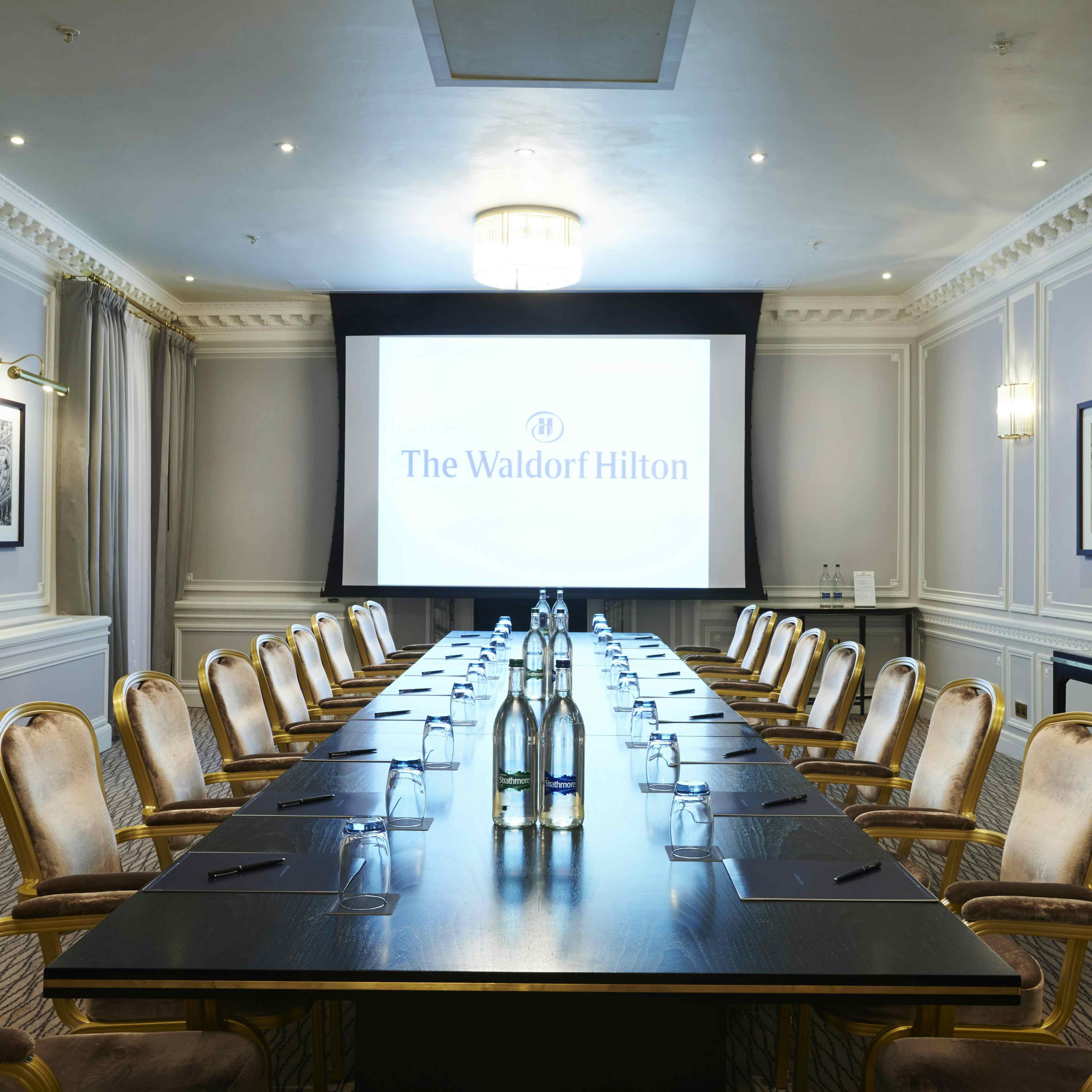 The Waldorf Hilton Hotel - Aldwych Suite image 2