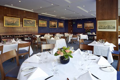 Weddings - The Royal Thames Yacht Club 