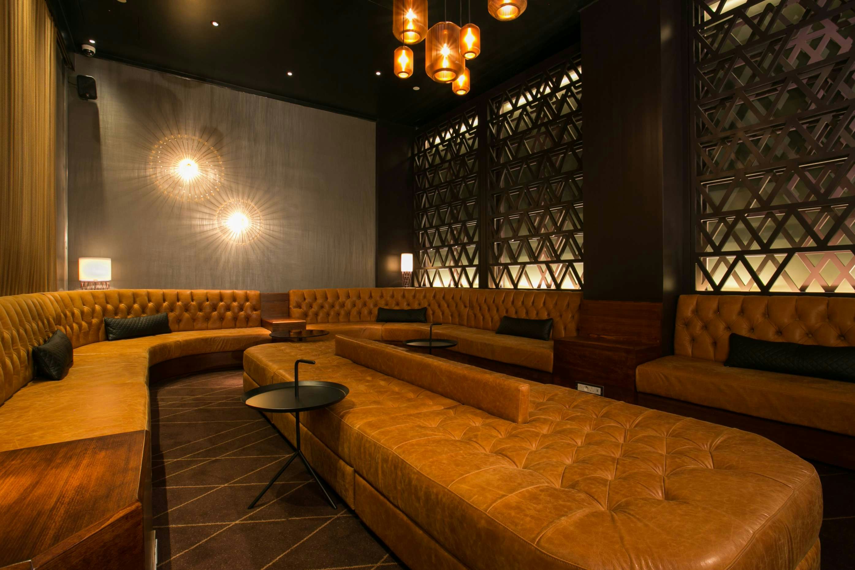 Hilton London Tower Bridge - Two Ruba Bar image 2