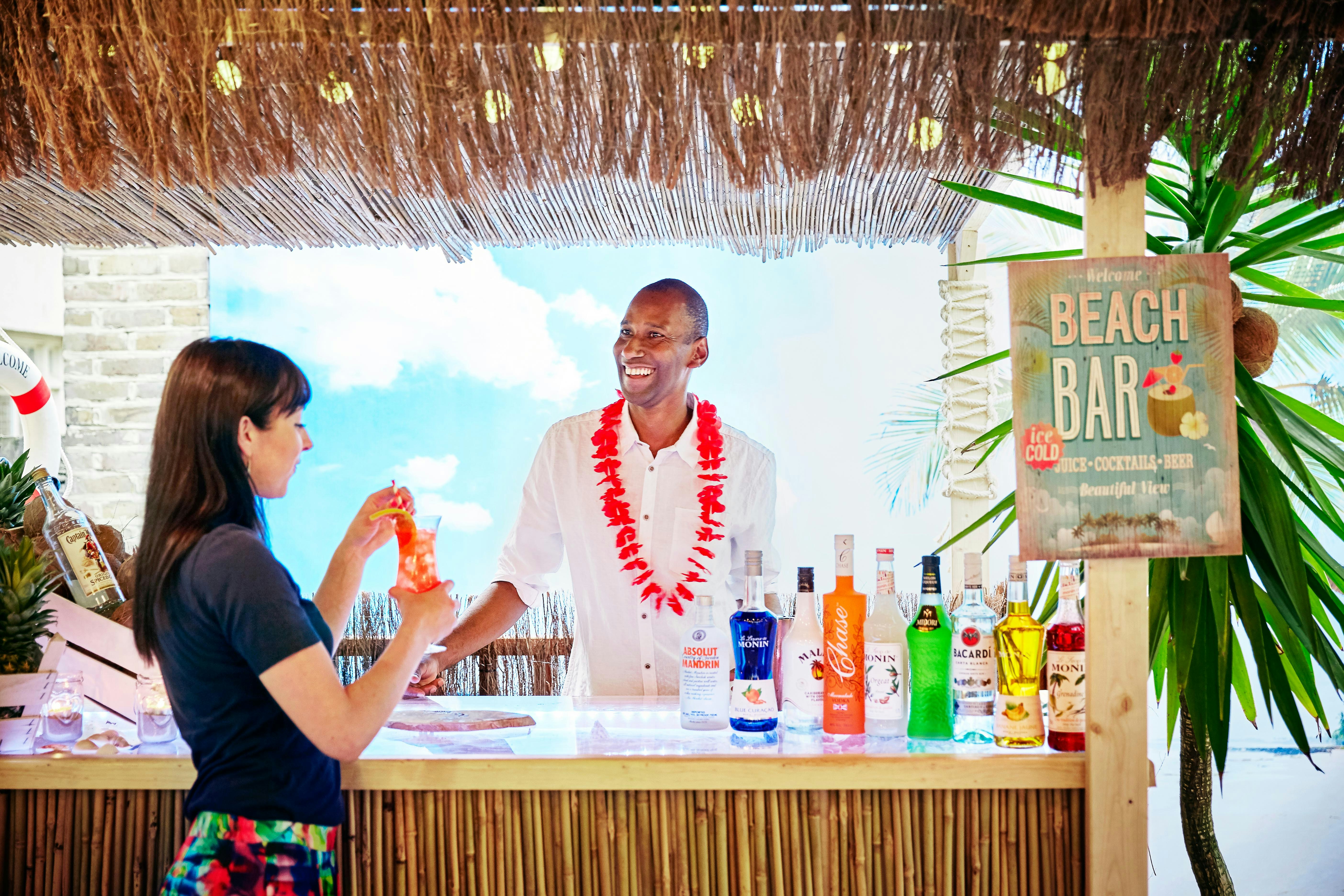 The Montague on the Gardens - The Beach Bar image 6
