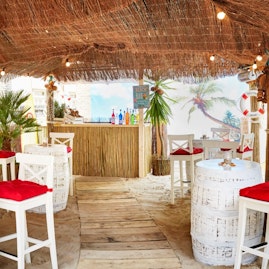 The Montague on the Gardens - The Beach Bar image 1