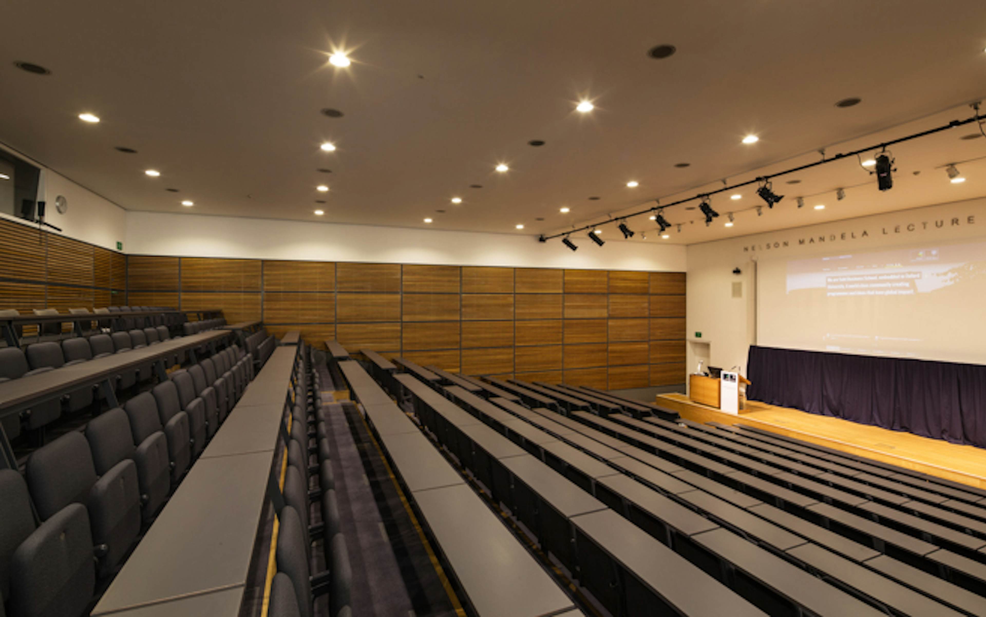 Park End Street Venue, Saïd Business School, University of Oxford - Nelson Mandela Lecture Theatre image 1