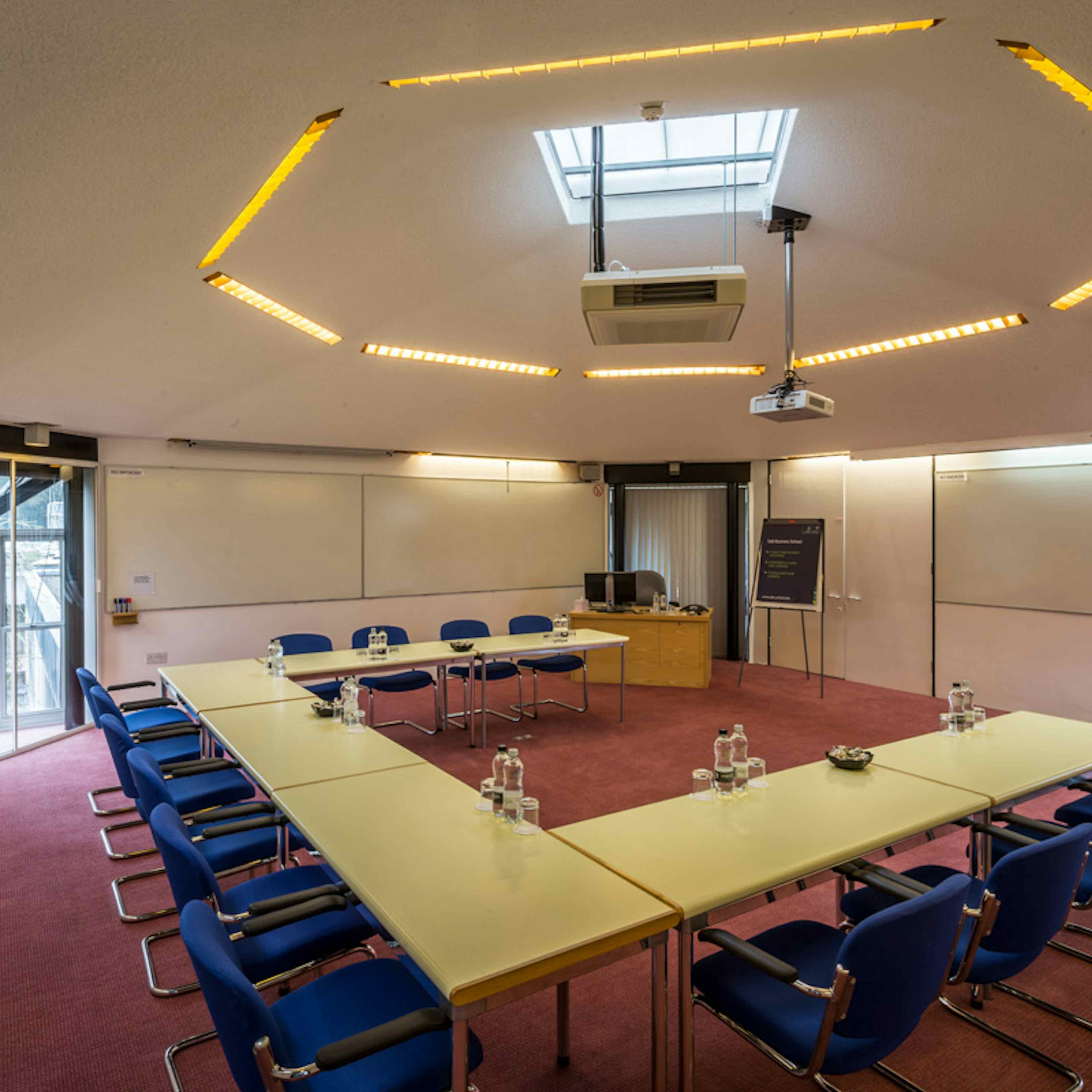 Egrove Park Venue, Saïd Business School, University of Oxford - East Lecture Room image 2