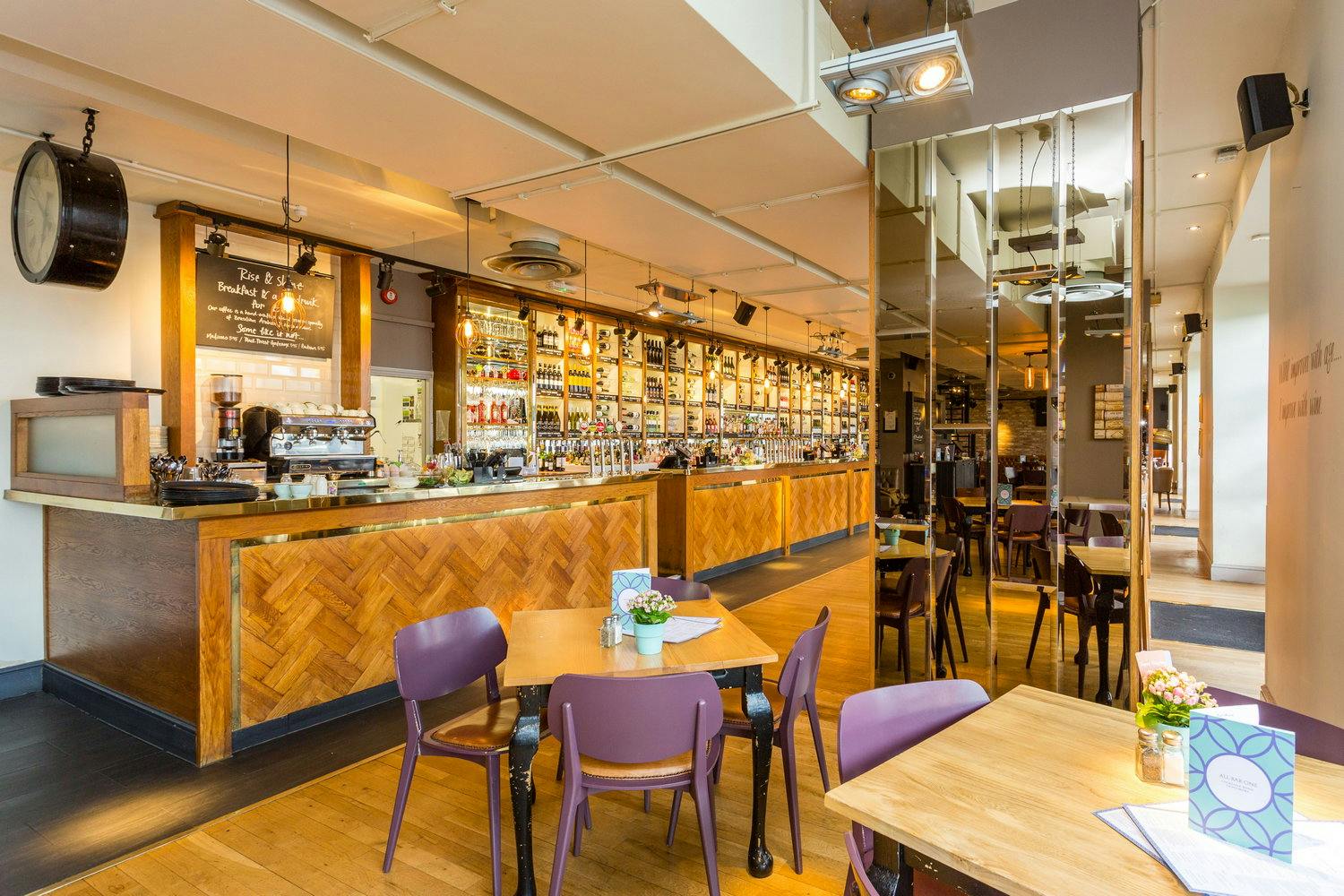 All Bar One Butlers Wharf - image 3
