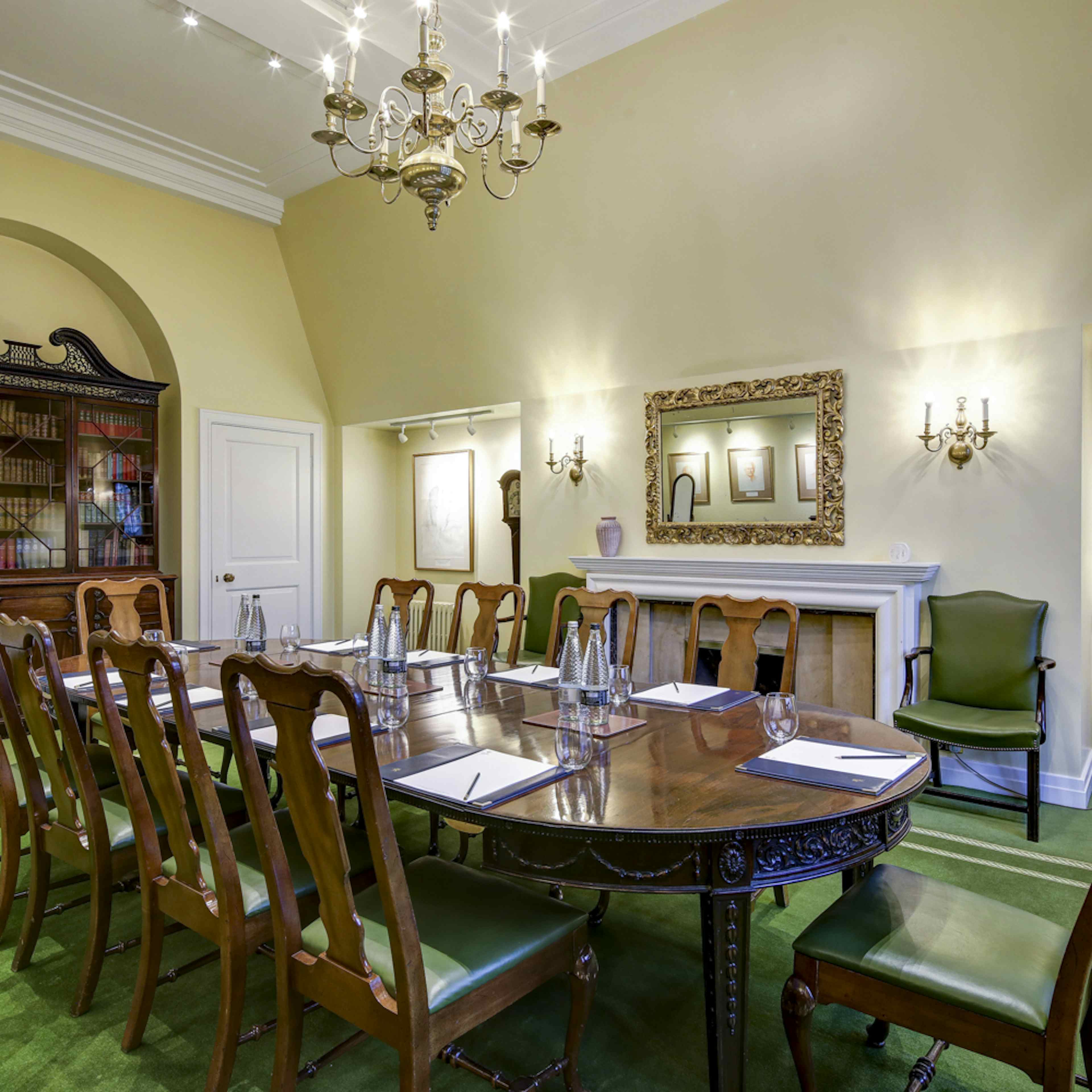 The Honourable Society of Gray's Inn - The Benchers' Library image 2