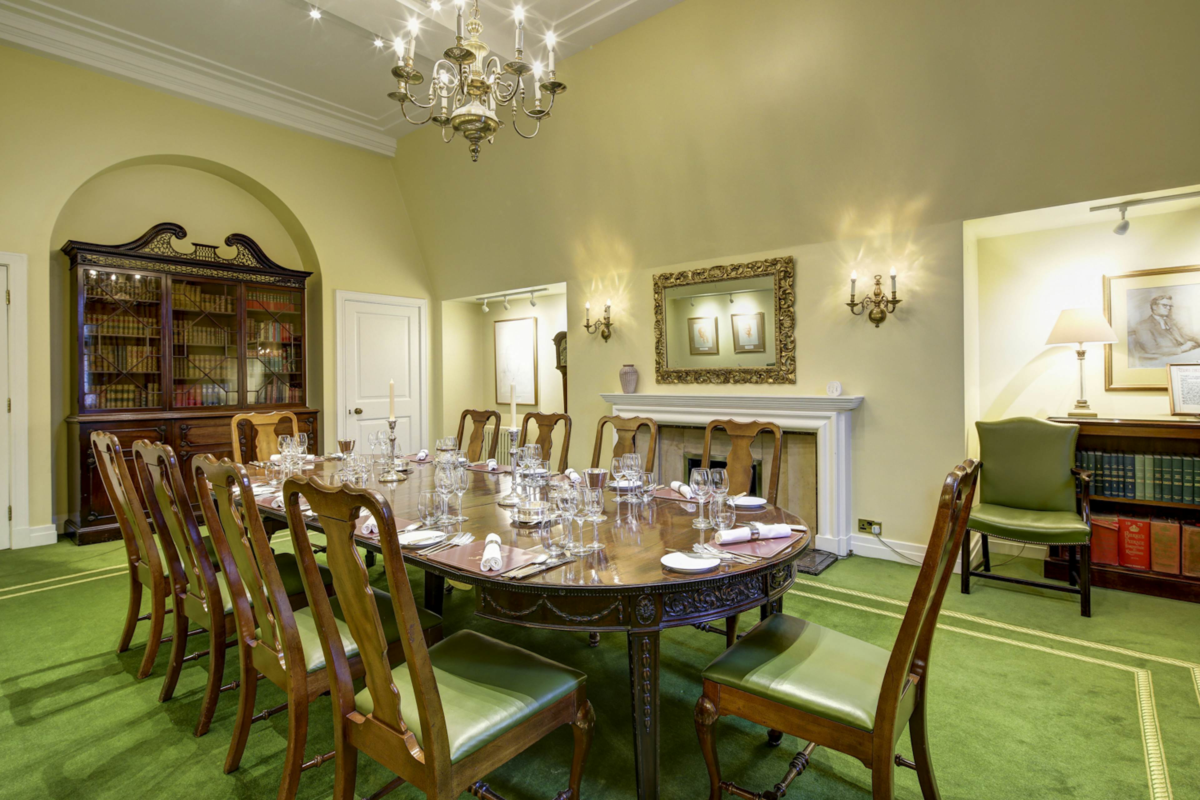 The Honourable Society of Gray's Inn - The Benchers' Library image 2