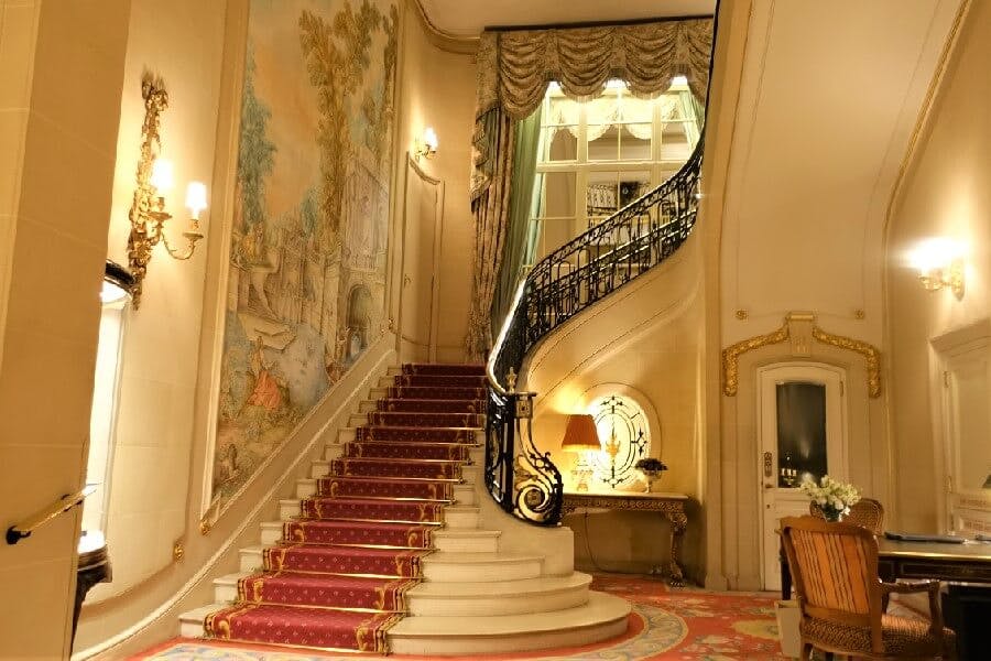 Ritz staircase