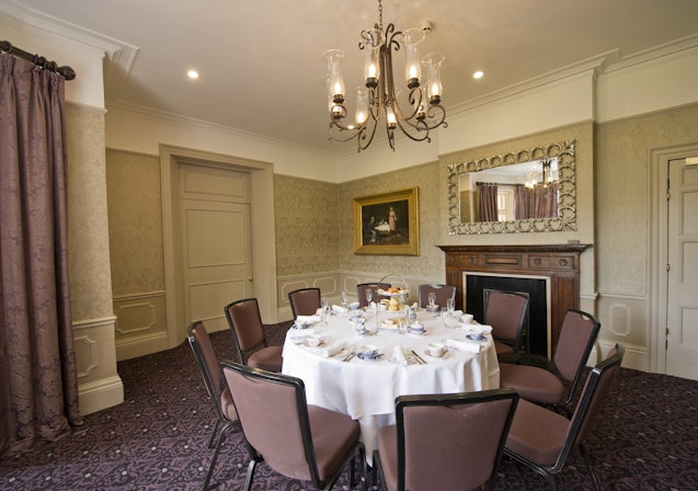 Woodlands Park Hotel - The Study image 2
