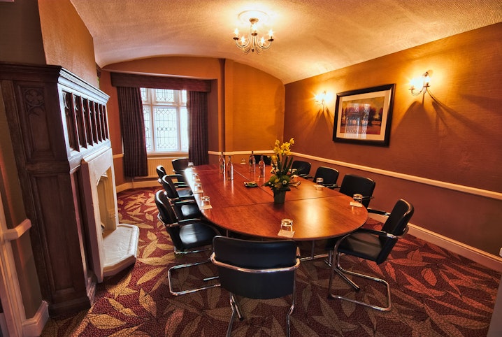 The Abbey Hotel - Hereford Suite image 1