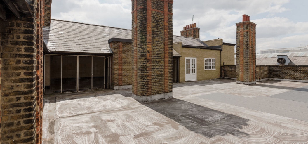 01zero-one - Roof Space image 7