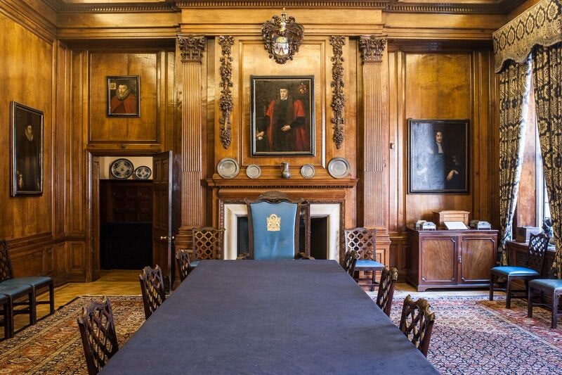 Merchant Taylors' Hall  - The Courtroom  image 1