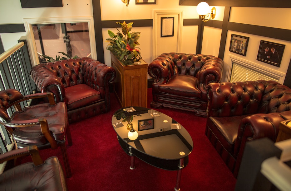 Chessington Business Centre - Hunt's Lounge image 7