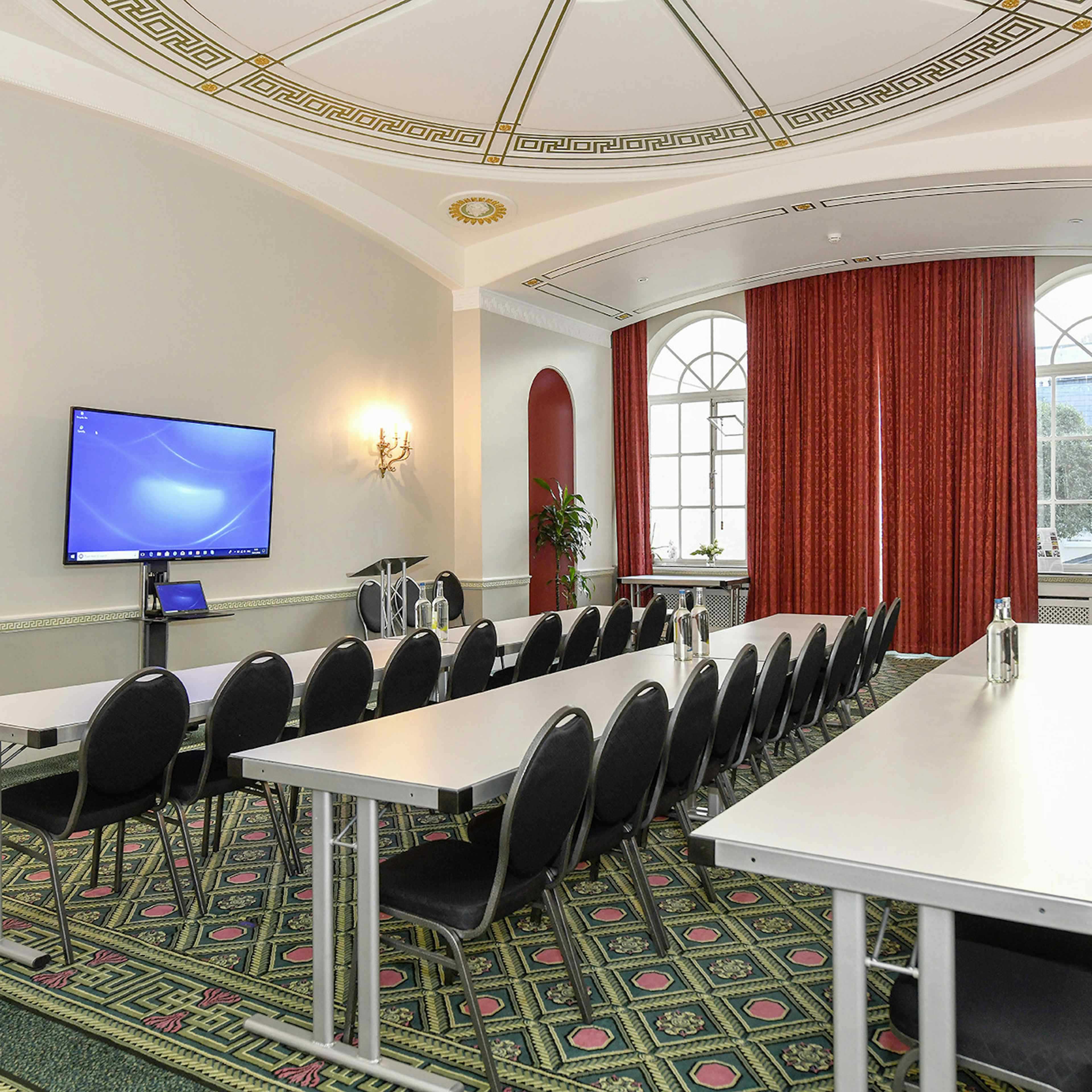 SCI Belgravia - Council Room image 2