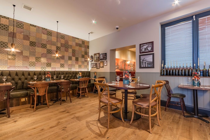 Bella Italia Baker Street - The Venice Room image 1