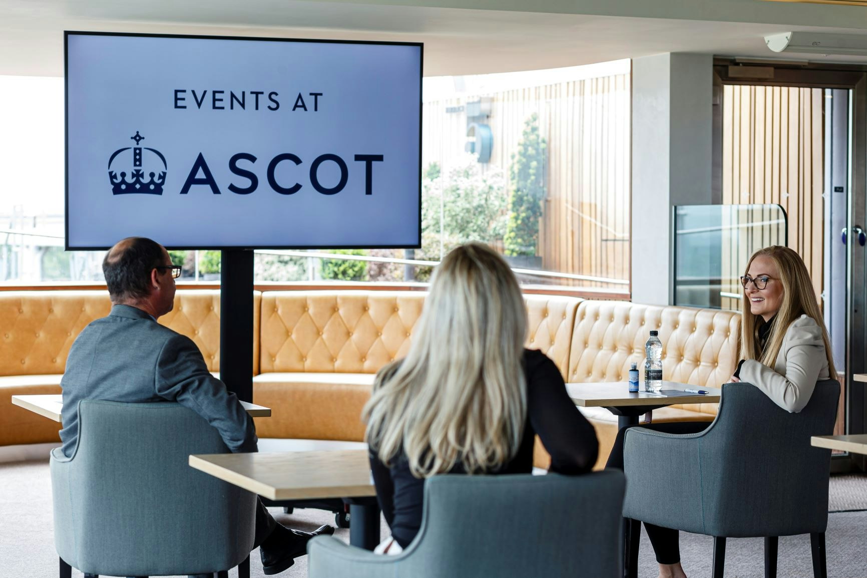 Ascot Racecourse - On 5 Suite image 1