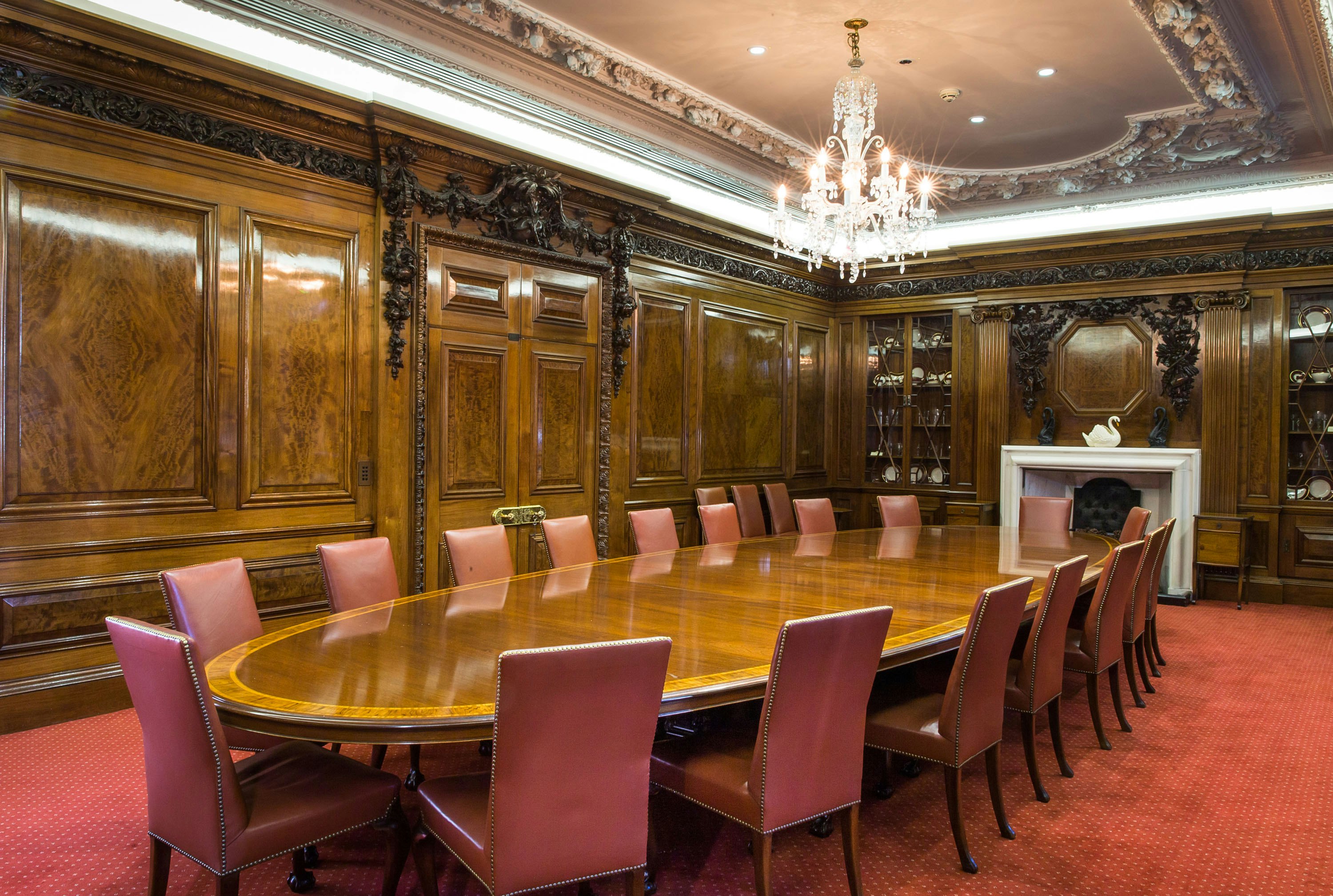 Vintners' Hall - Boardroom image 4