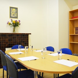 72QT Guest House - Queensborough Meeting Room image 1
